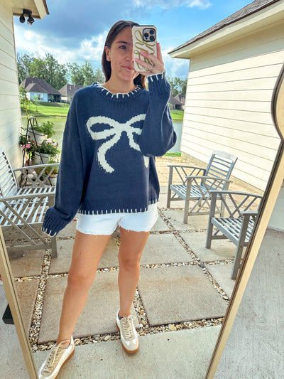 Bow Stitched Sweater - Navy/White